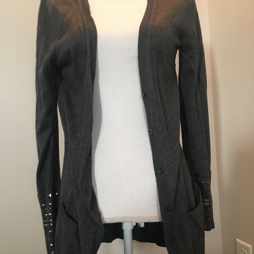 Edge dark grey long studded sleeve cardigan